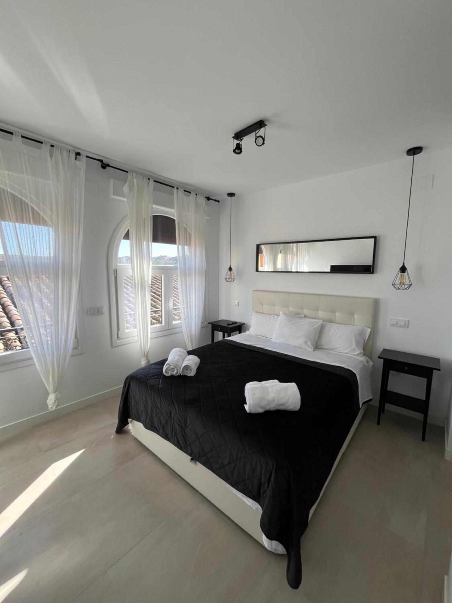 Increible Apartamento En Toledoアパートメント エクステリア 写真